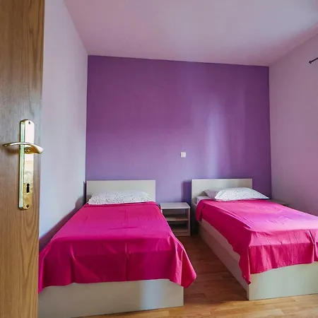 Dea Baška Voda