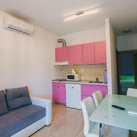 Dea Apartment Baska Voda